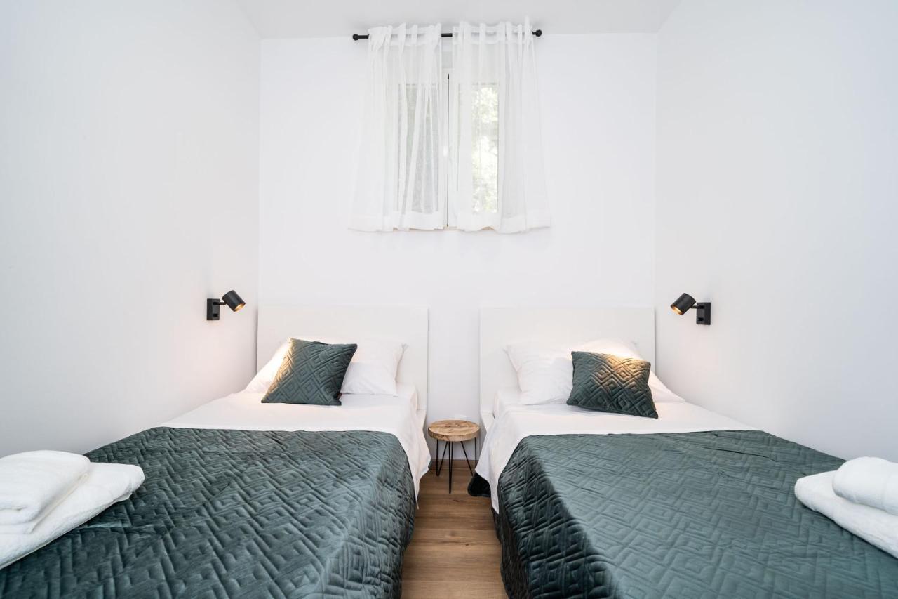 Apartments Nina & Paula - Apartment Nina Stikovica Bagian luar foto
